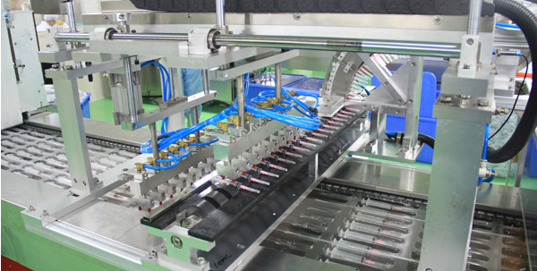 注射器擺料機(jī)